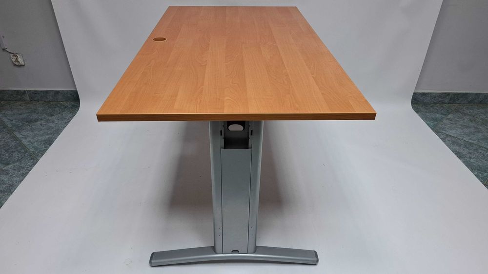 Biurko proste Wuteh 140x80 olcha - duża ilość