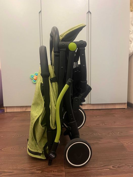 Продам коляску CHICCO Trolley Me