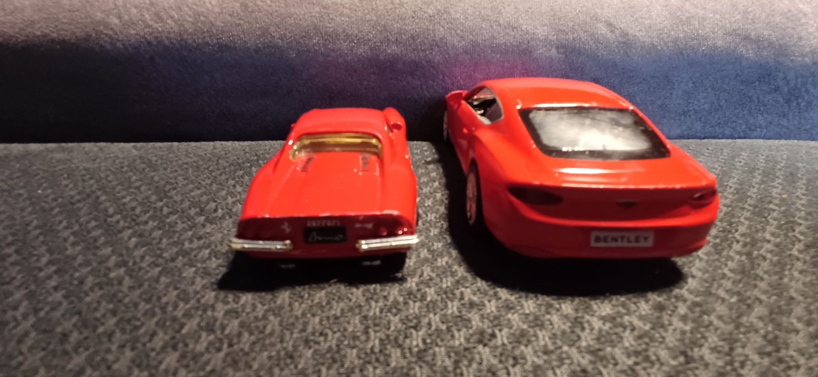 Zestaw 4 modele aut – Lamborghini, Ferrari, Ford 1999, Bentley – Burag