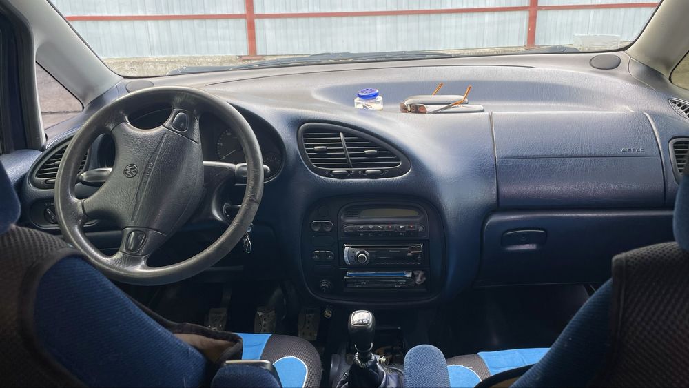 Volkswagen Sharan 1998 1.9 TDI