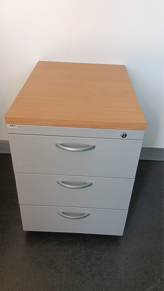 Modulo de 3 gavetas com rodas
