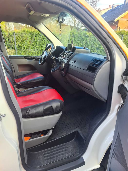 Ambulans, karetka,Volkswagen T5, 2006,