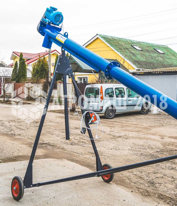 Погрузчик зерна, шнек с подборщиком. Навантажувач з підбирачем