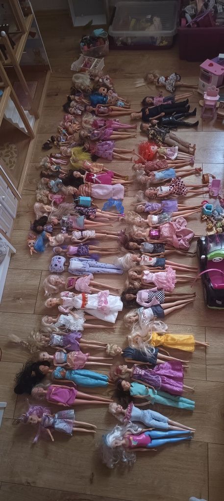Mega zestaw lalek Barbie - ponad 60 lalek