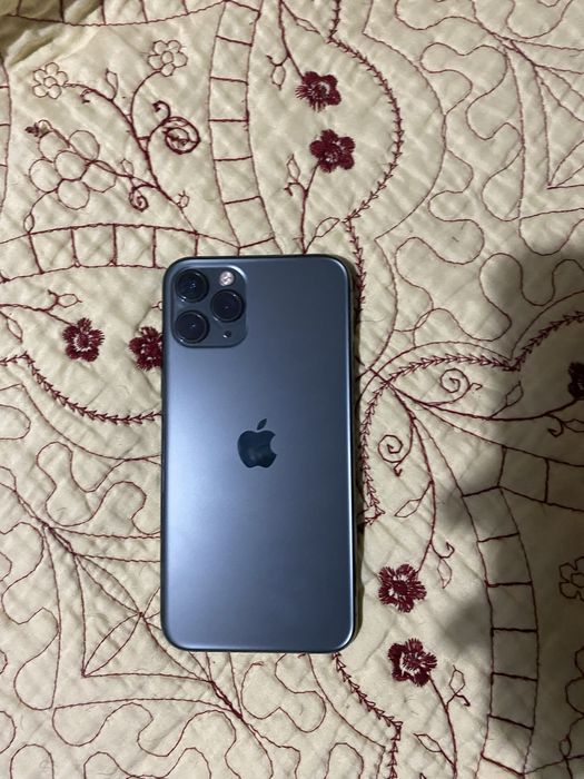 11 pro max , semi novo