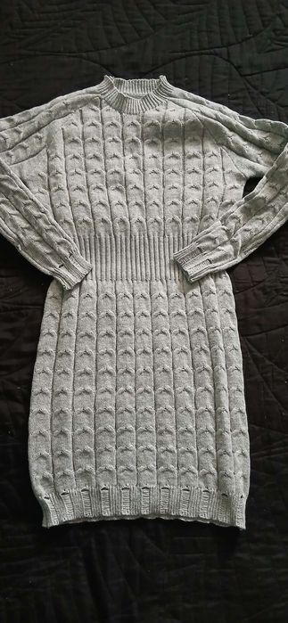 Sukienka dzianinowa sweterkowa