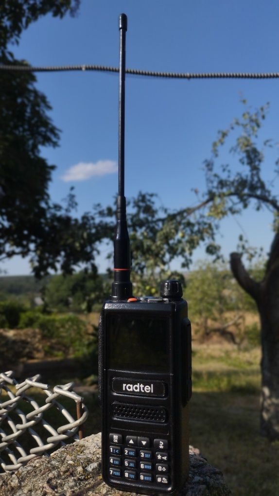 Рація Radtel RT-470 — 10 Вт, стан нової, САТКОМ + подарунок