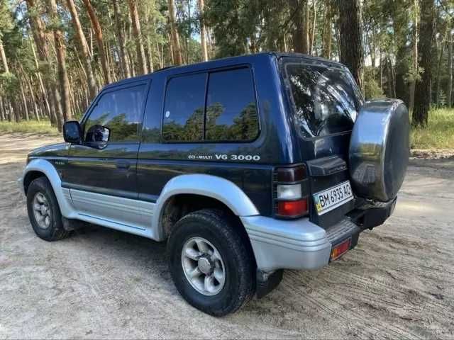 Mitsubishi Pajero 3.0 GLS