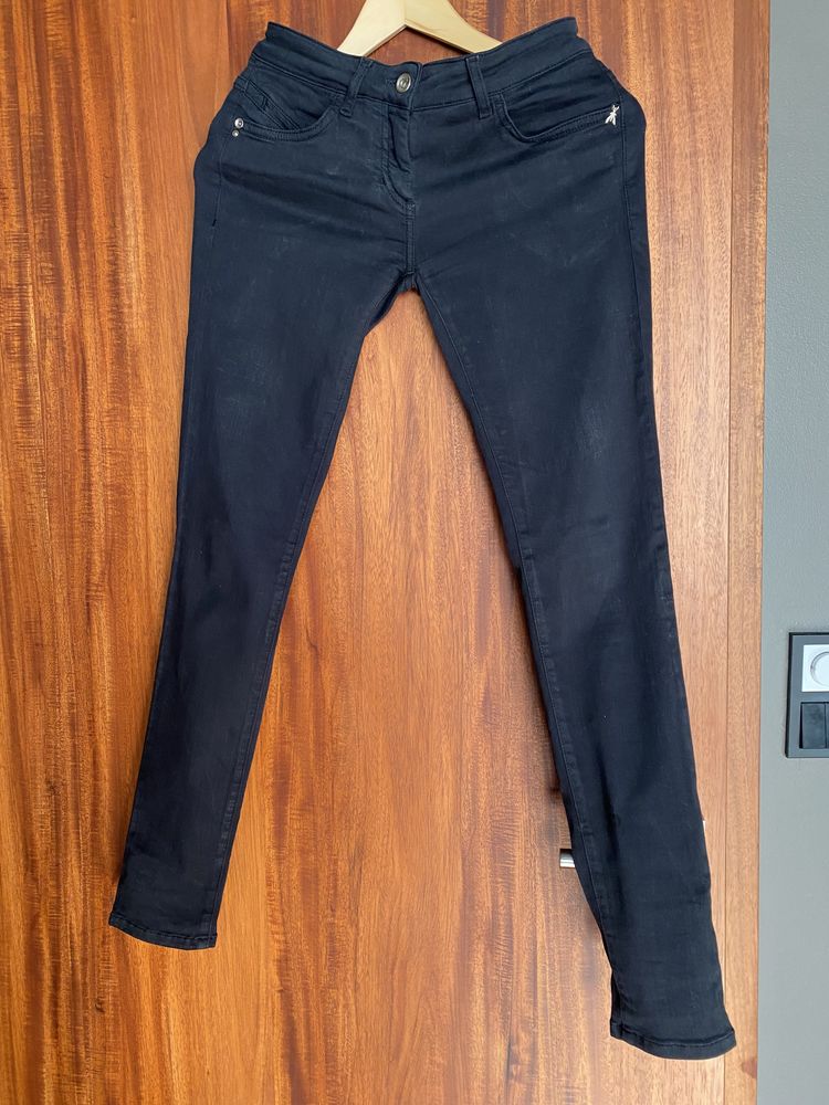Spodnie, jeansy Patrizia Pepe, rozmiar 27, czarne