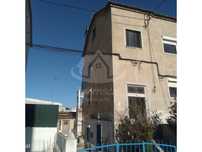 Prédio de 4 andares no centro de Almada