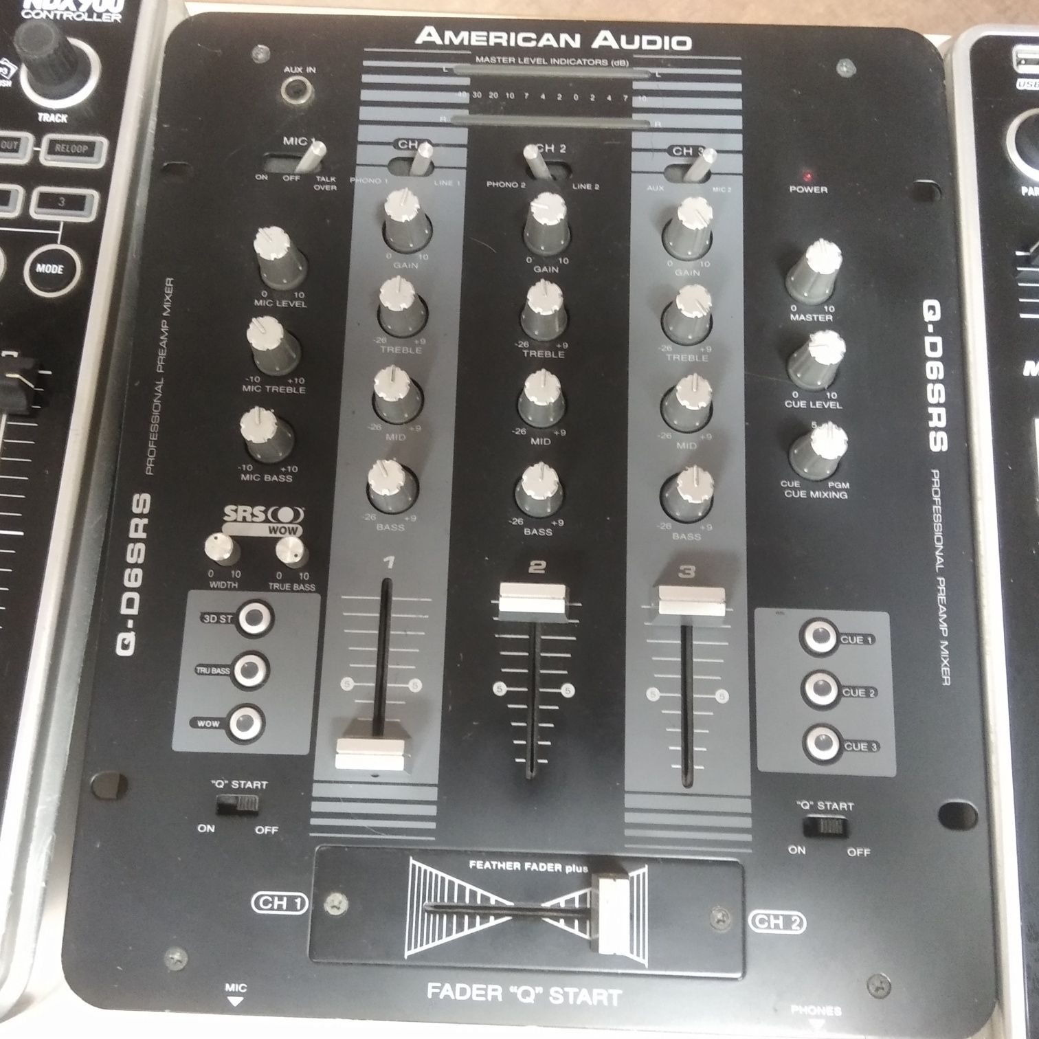Продам комплект   DJ програвачів та мікшер