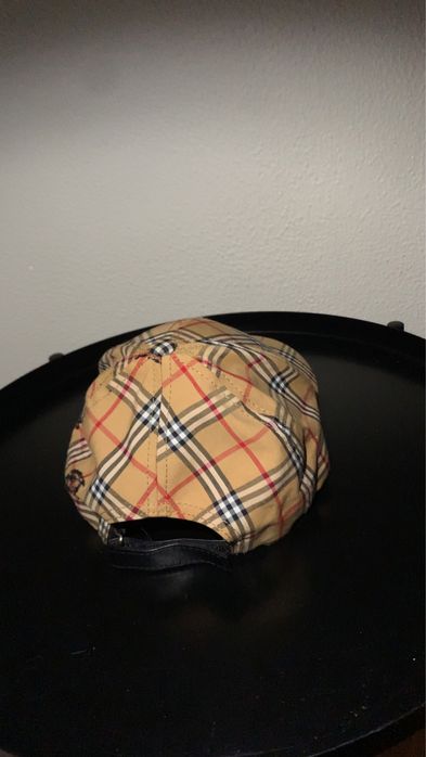 Chapeu Burberry Novo