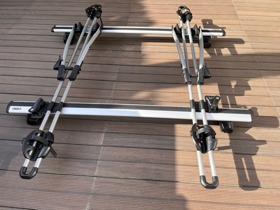 Barras de Tejadilho Thule com suporte de Bicicletas