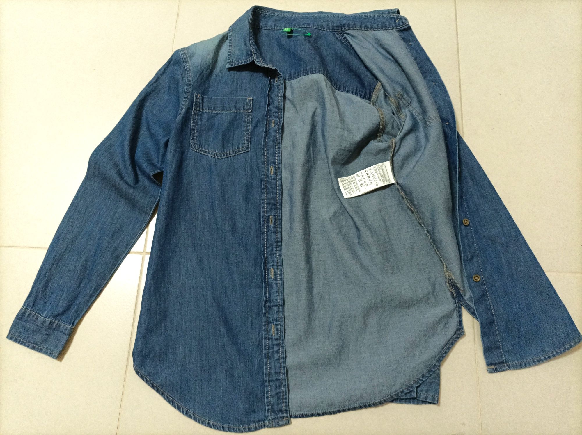 Camisa de ganga para Menina marca Benetton (Nova - 10/12 anos - XL)