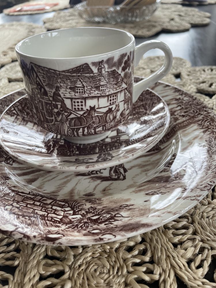 Serwis angielska porcelana na 12 talerzy