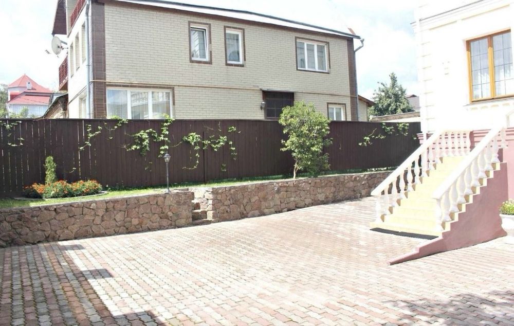 Без %. Оренда будинку поруч з метро Сирець. Генератор. Підвал. .