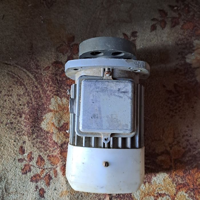 Продам елетродвигун вибухобеспечний