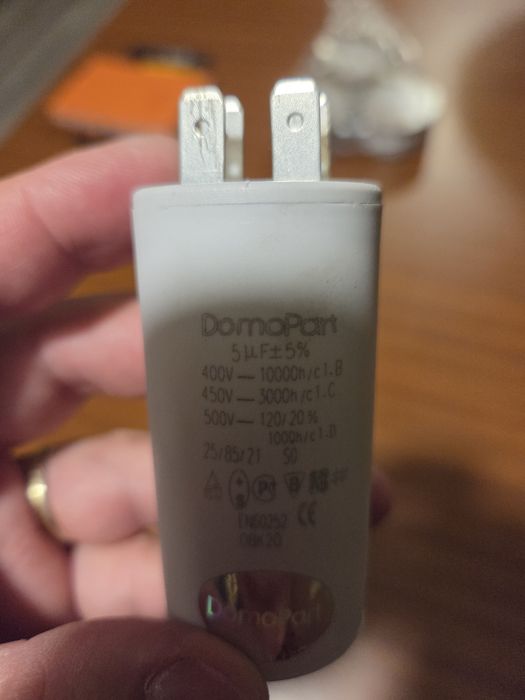 Condensador 5 uf +-5%f 400V
O que procura?c
Fechar






CANDY
common_