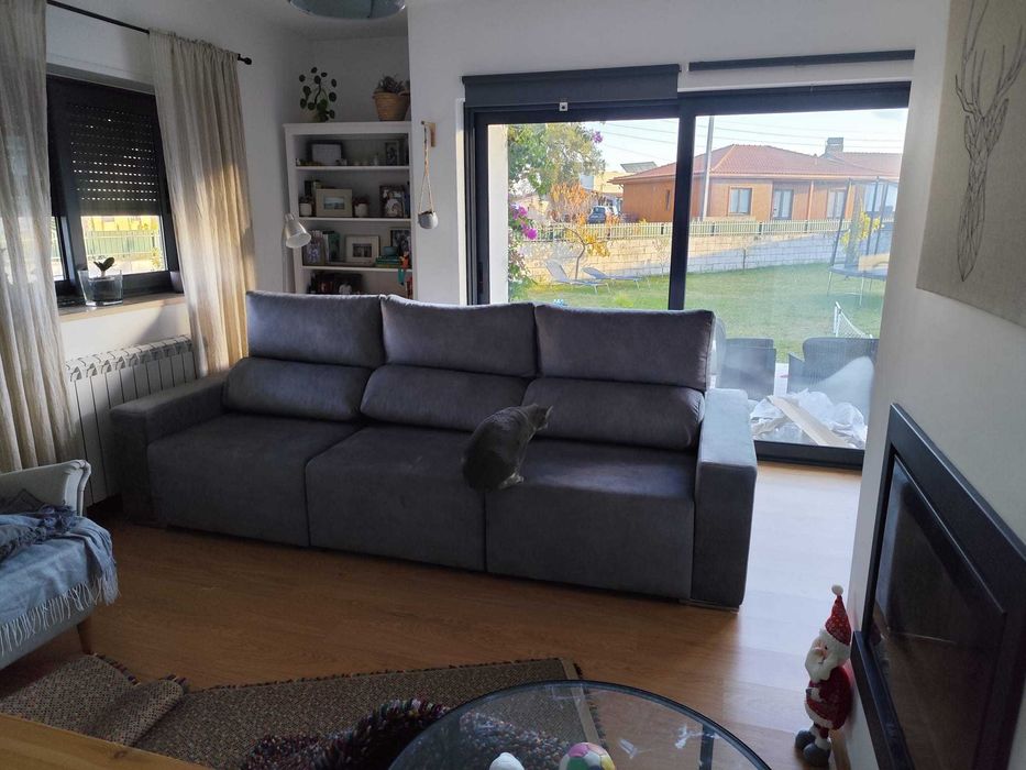 Sofá de fábrica novo