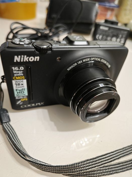 Цифровий фотоапарат Nikon Coolpix S9300 з GPS, 16 мегапікселів та 18-к