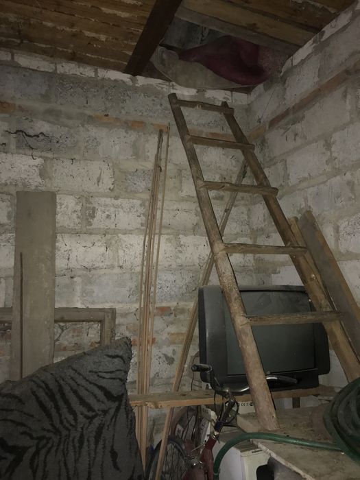 Продаж будинку на Вороніна, 10соток землі