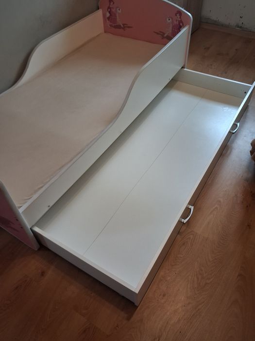 Sprzedam łóżko dziecięce