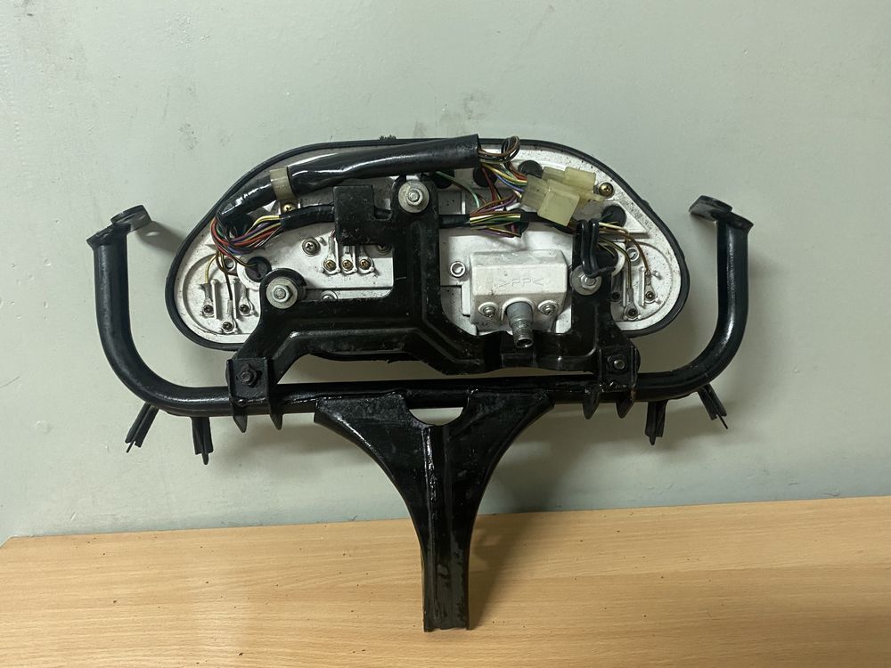 licznik Kawasaki ZZR-1100 Predkosciomierz obrotomierz zzr1100