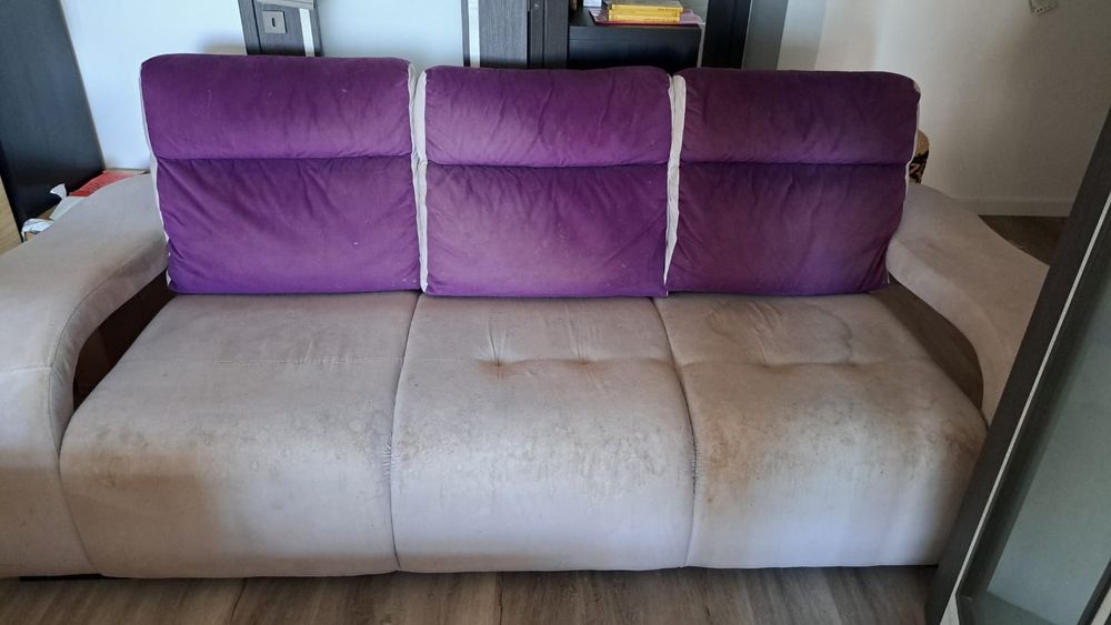 Sofá 3 Lugares + Puffs