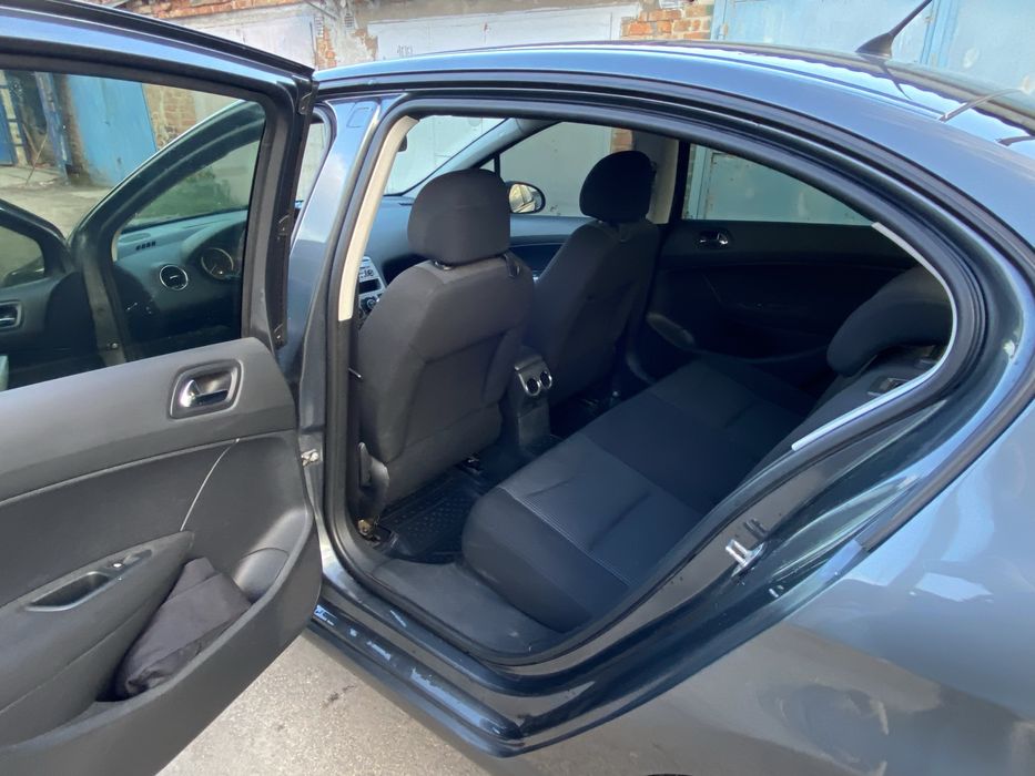 Продам Peugeot 408