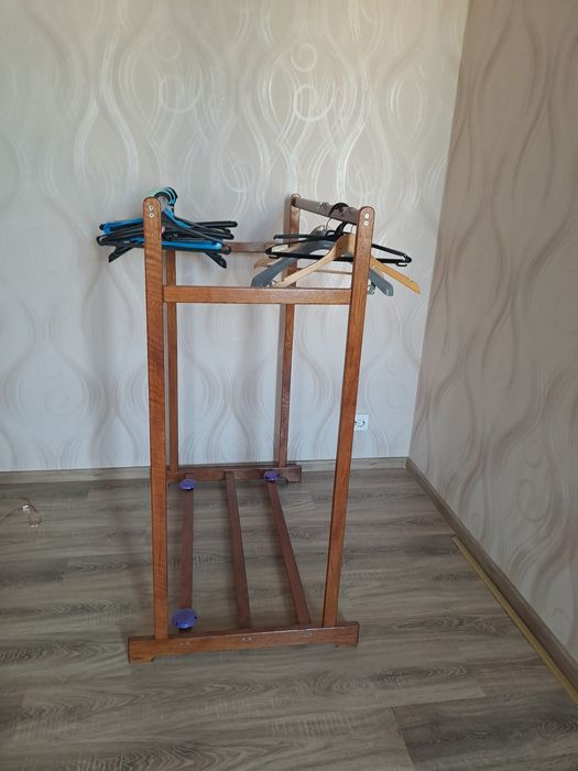 Стул столовый, вещалка напольная дуб