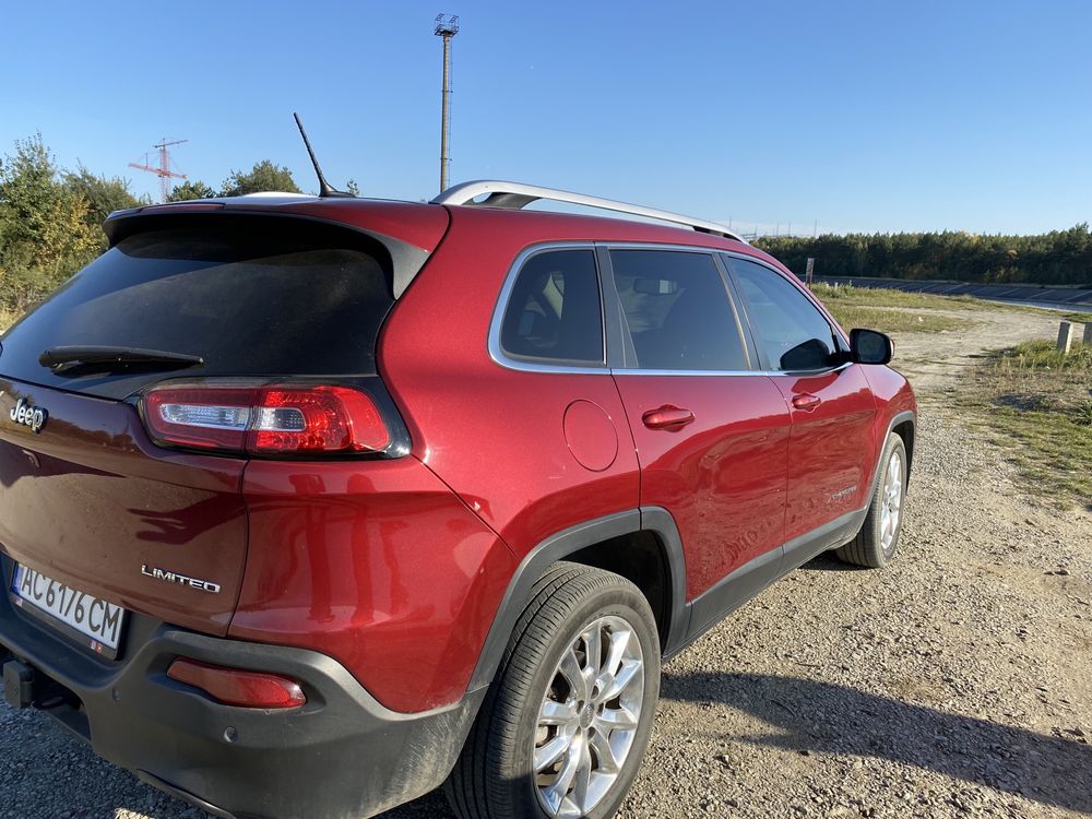 Jeep  Cherokee автомобіль