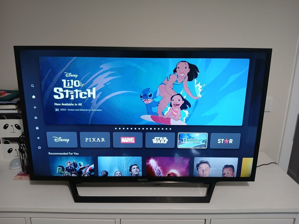 Telewizor Sony Android YouTube Netflix Wifi polecenia głosowe 200hz