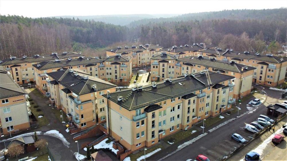 Wynajem 3 pokoje po remoncie, las, miejsce garażowe w cenie, od zaraz.