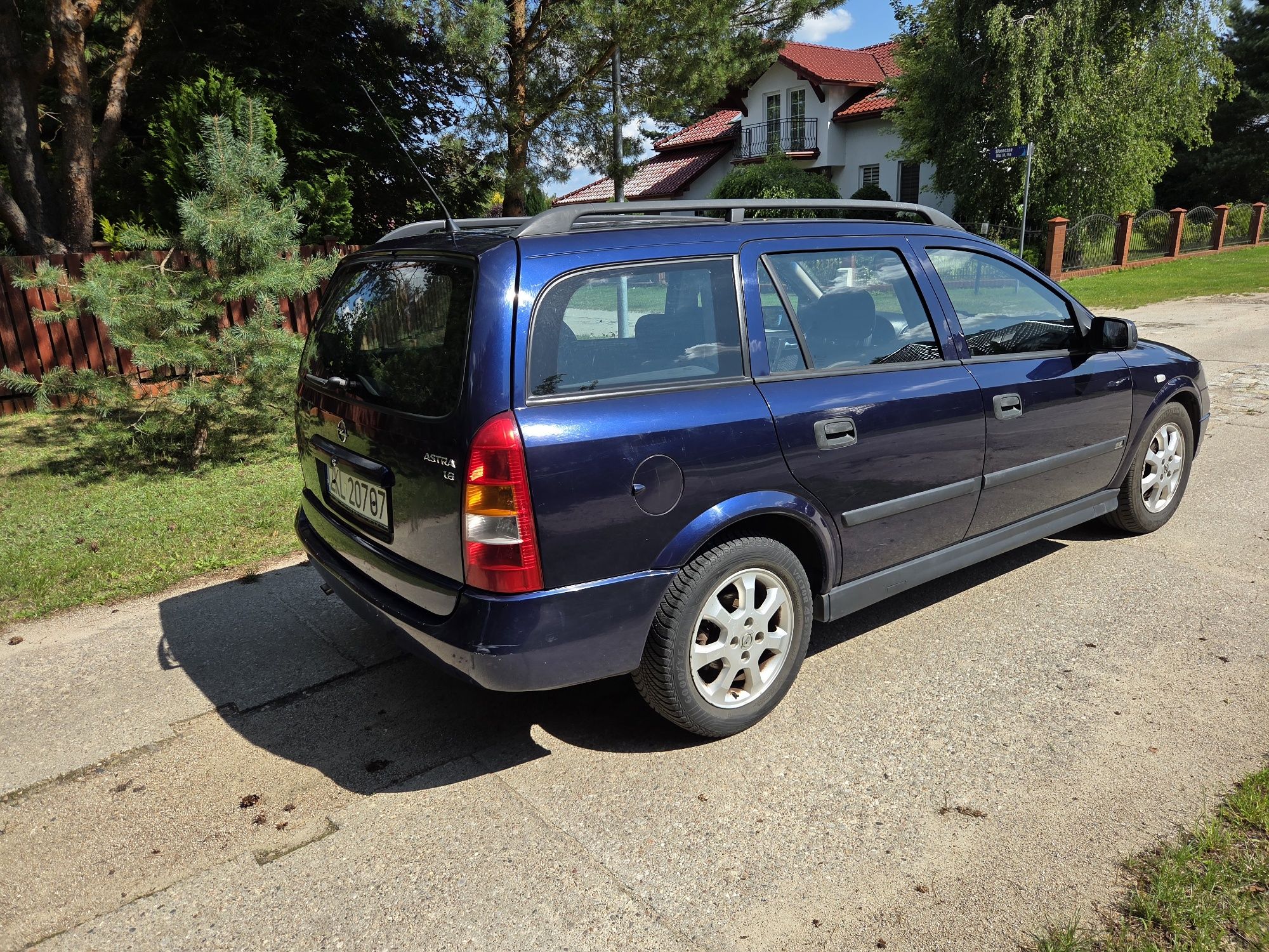 Opel astra 1.6 benzyna