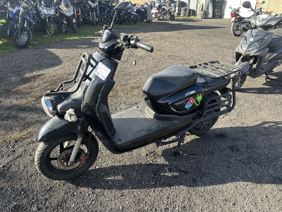 Skuter elektryczny 50