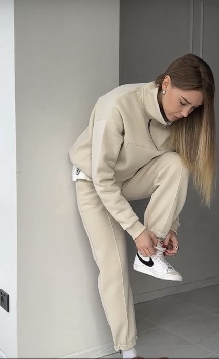 Стильний костюм на утепленні