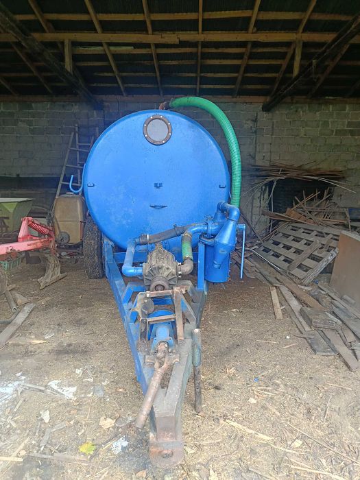 Beczka asenizacyjna 8000l