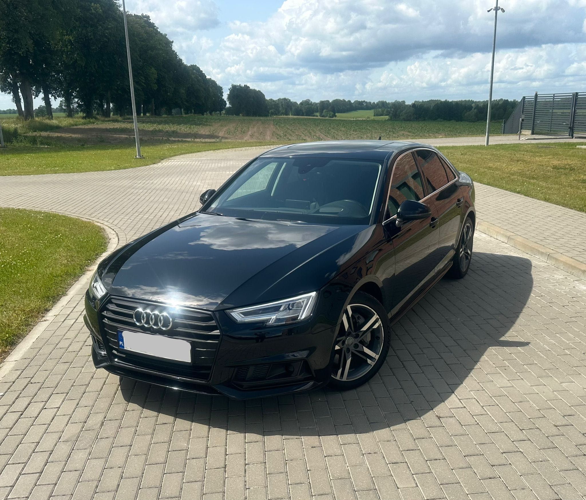 Audi A4 B9 Prestige 2.0 TFSI Quattro