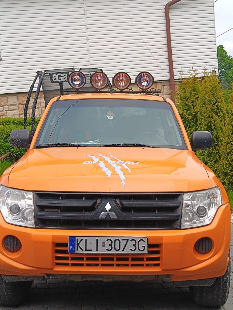 Pajero IV manual 200 km  3.2. zamiana