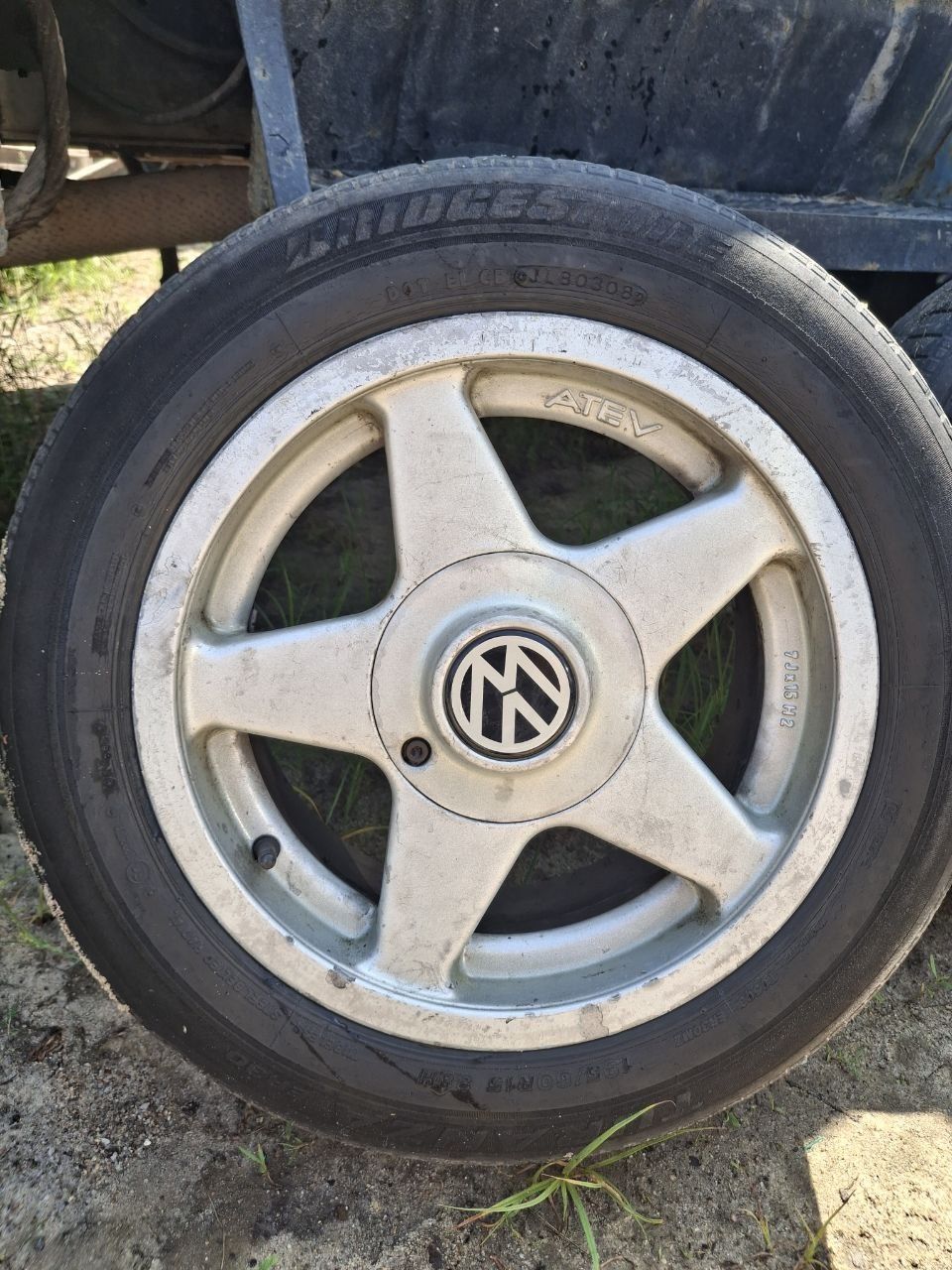 Продам комплект дисків з резиною azev 195/60/ r15 4x100 7j x 15 H2