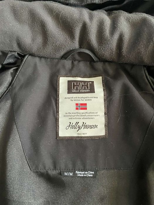 Зимова куртка  Helly Hansen пуховик
