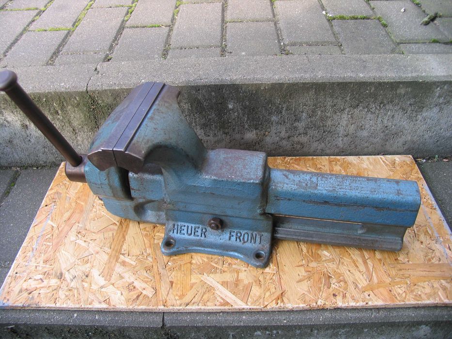 Imadło stalowe kute HEUER 135mm