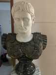 Escultura romana imperador.