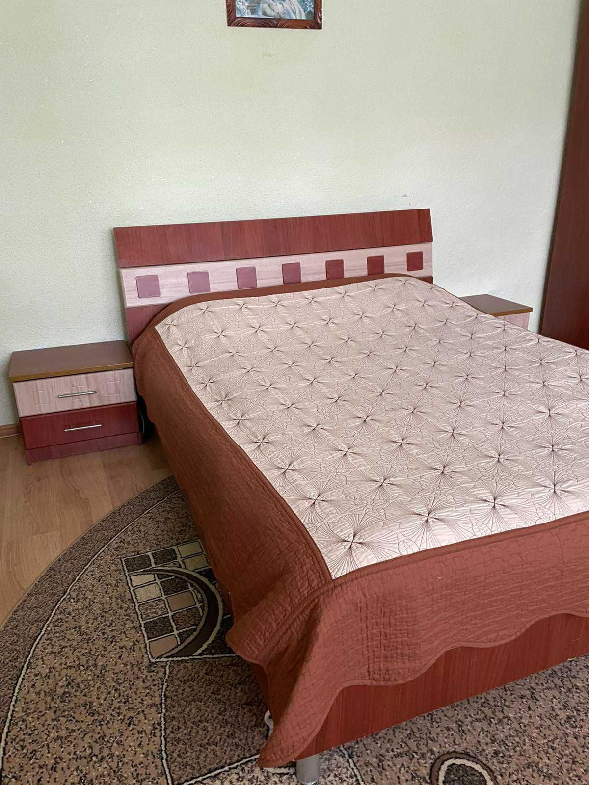 Продам спальню б/у