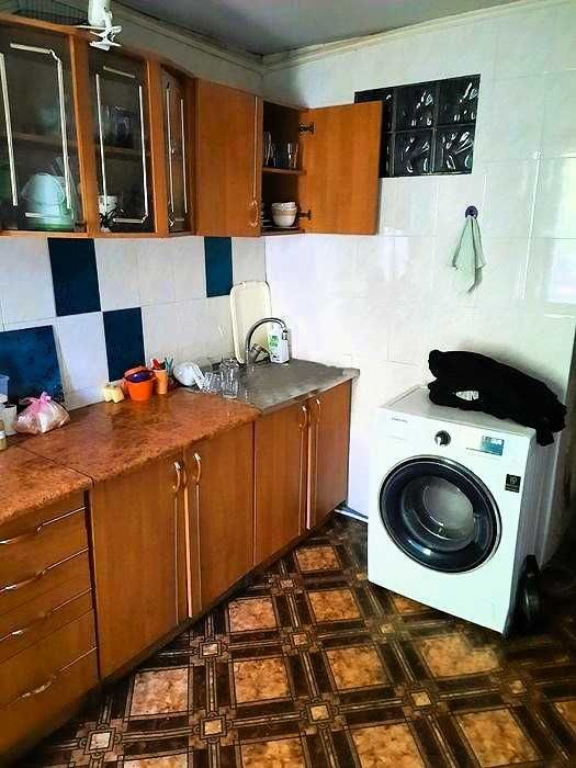 2 комн кв-ра Махачкалинская Кирпичный дом Большая лоджия Кухня 10 кв м