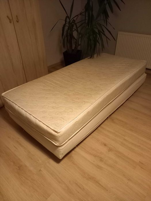 łóżko materacowe