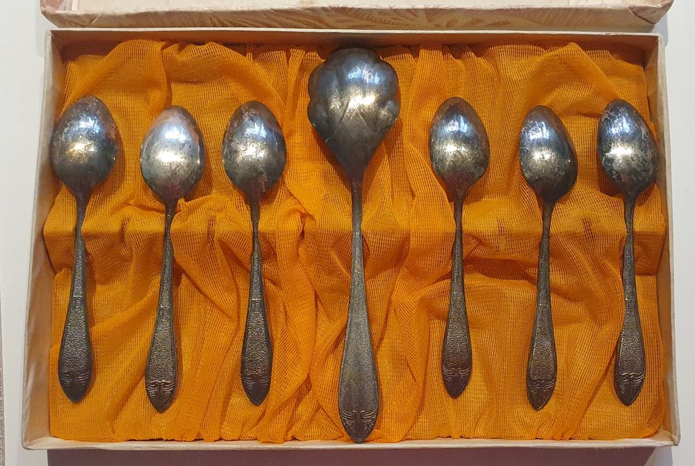 Komplet posrebrzanych łyżeczek, antyk