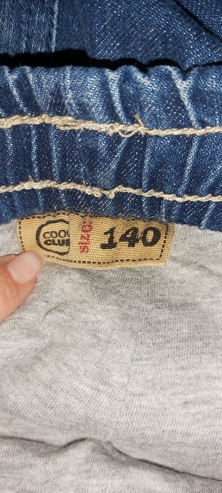 Spodnie jeans smyk 140cm.