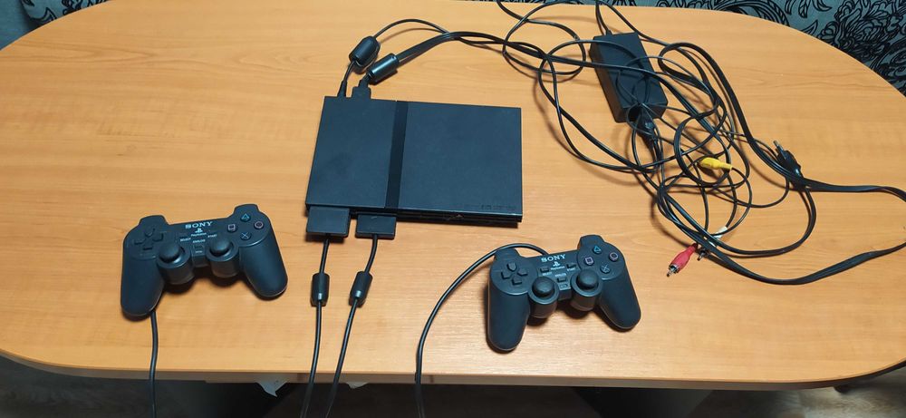 Sony PlayStation 2 Slim (PS2) в отличном состоянии / Полный комплект