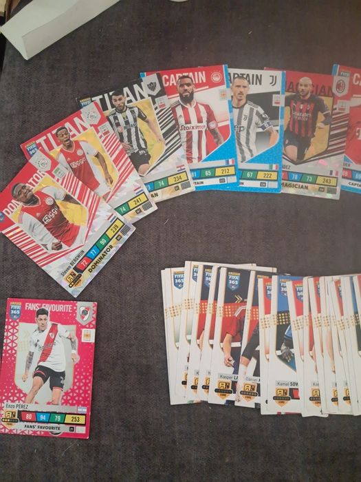 Karty piłkarskie adrenalyn xl, 2023